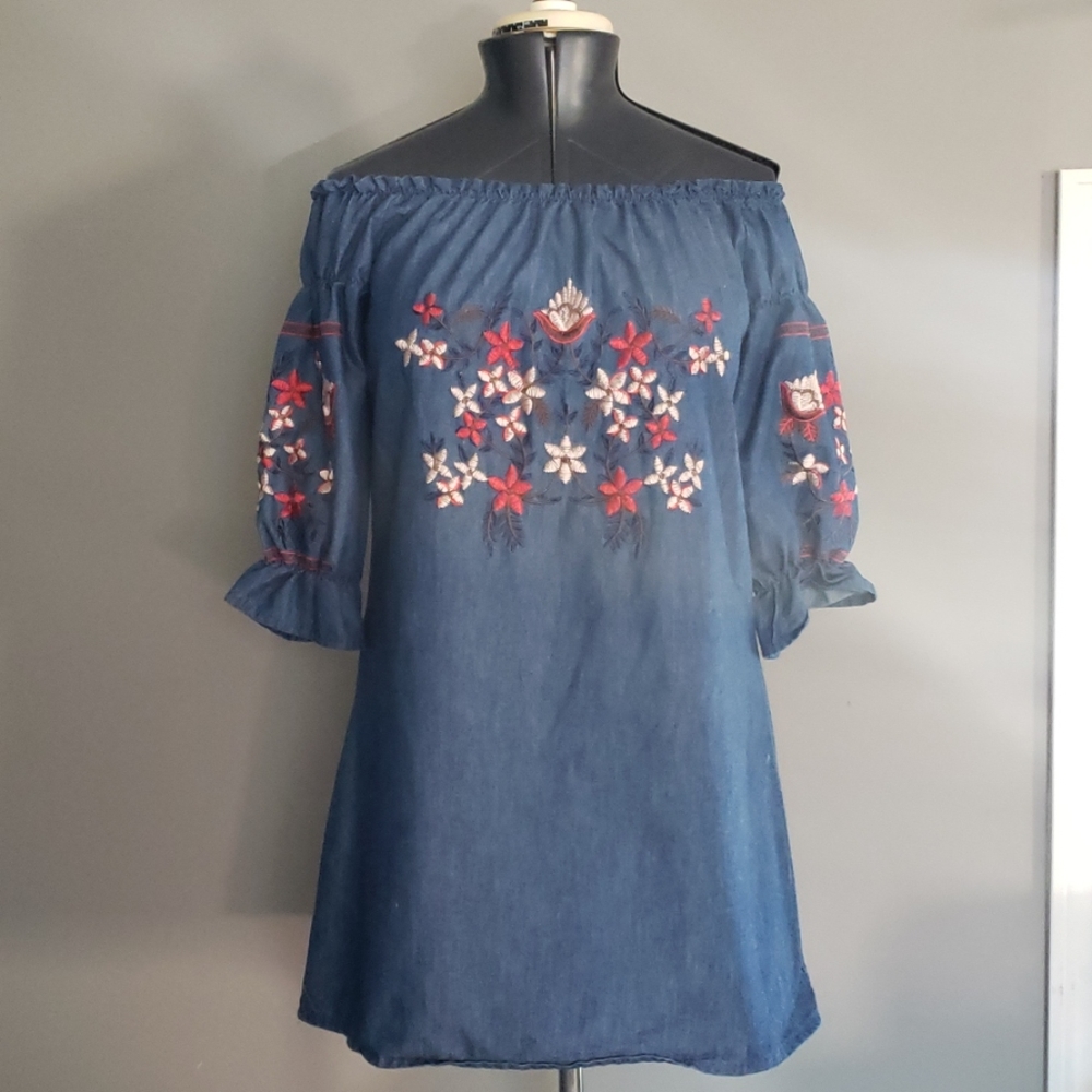 J Gee off the shoulder denim dress size small